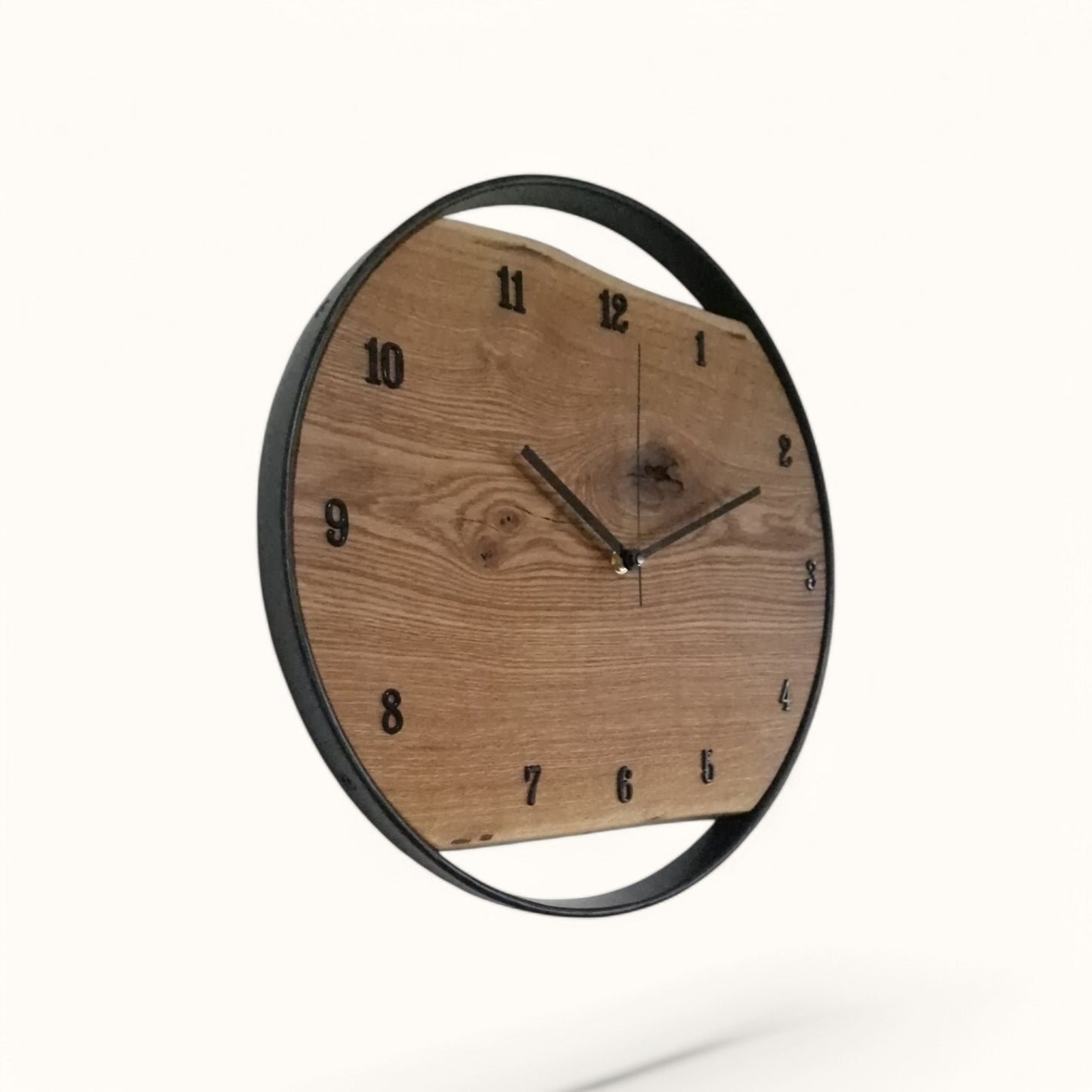 Wanduhr Eiche rustikal - 40cm