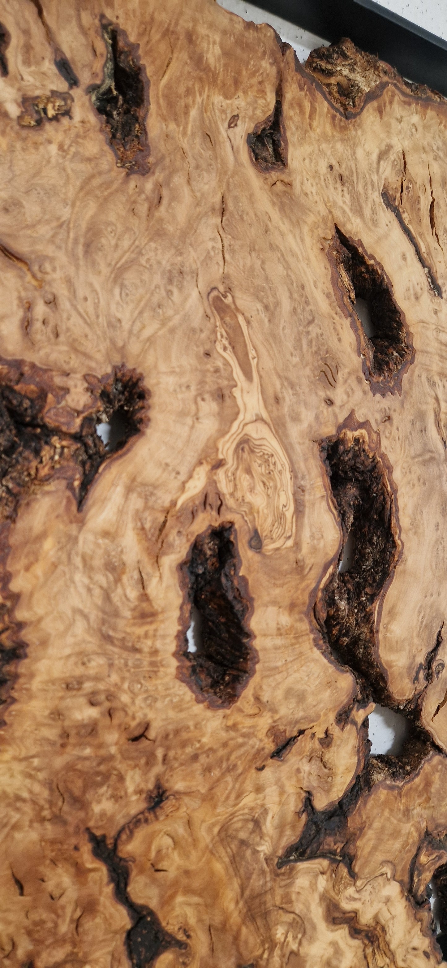 Wandbild Hochformat Olivenholz