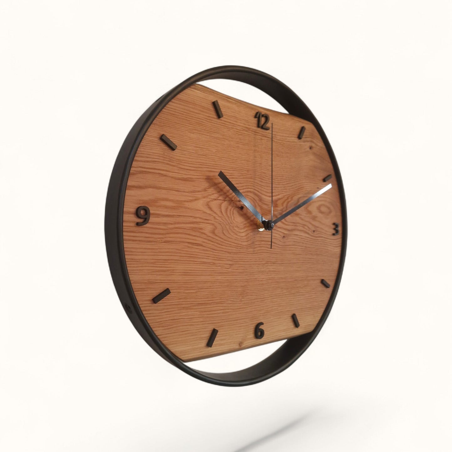 Wanduhr Eiche mit Ziffern - 35cm