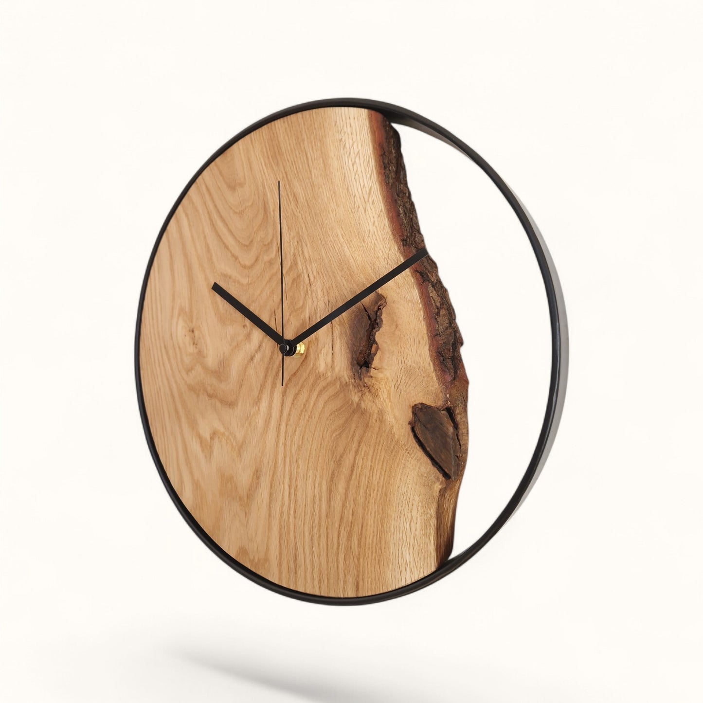 Wanduhr Eiche mit Rinde - 35cm