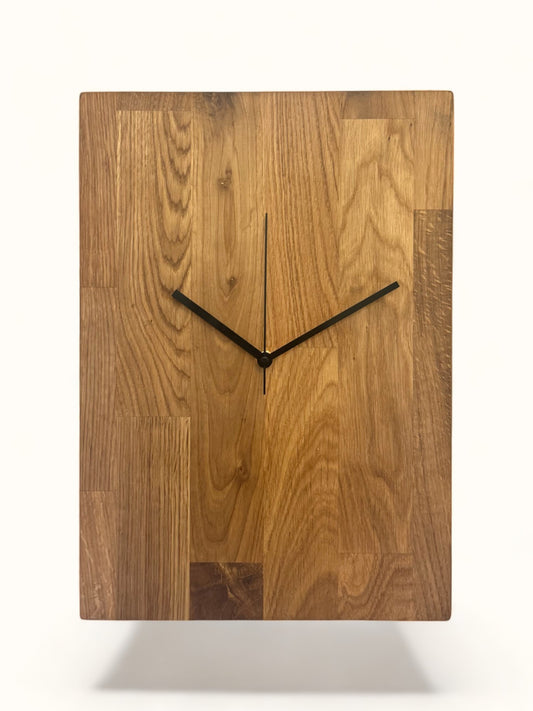 Wanduhr Eiche verleimt
