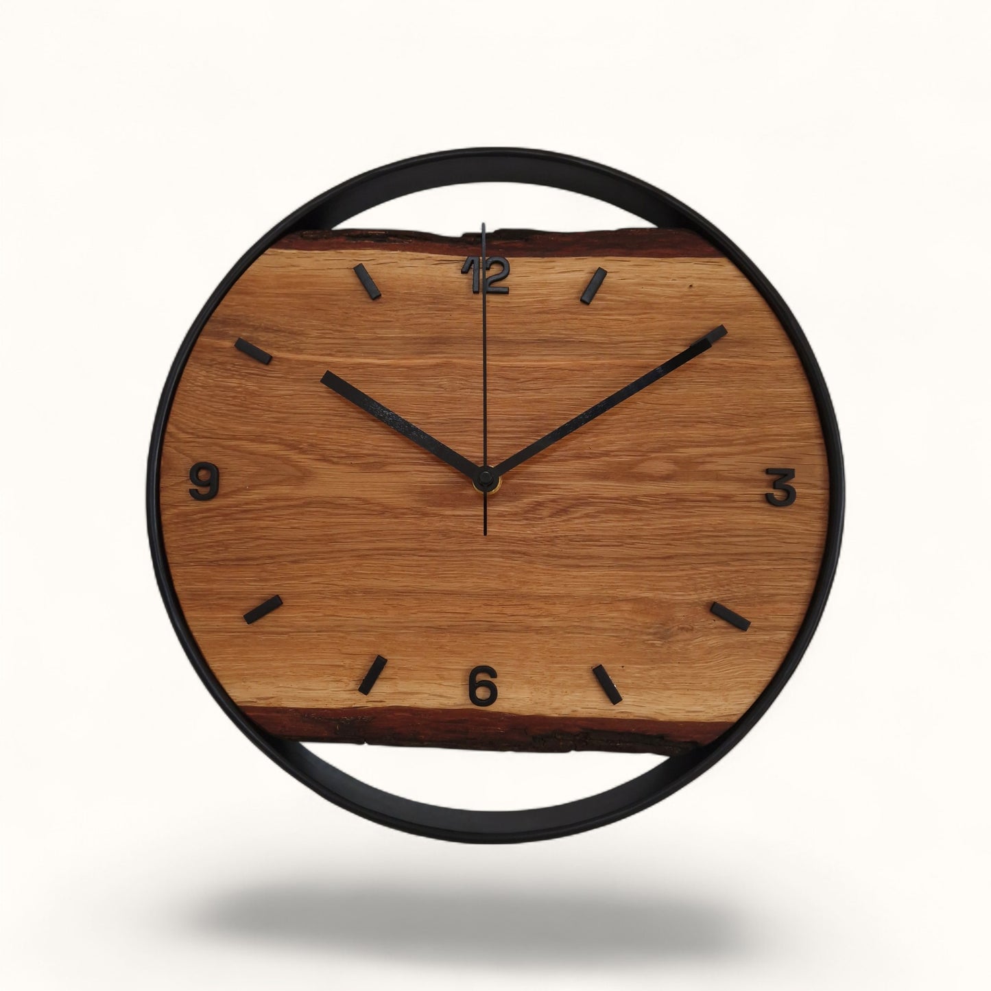 Wanduhr Eiche mit Ziffern - 32cm