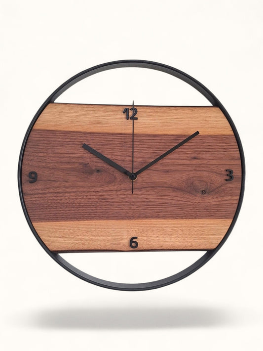 Wanduhr Nuss Ziffern minimalistisch - 35cm