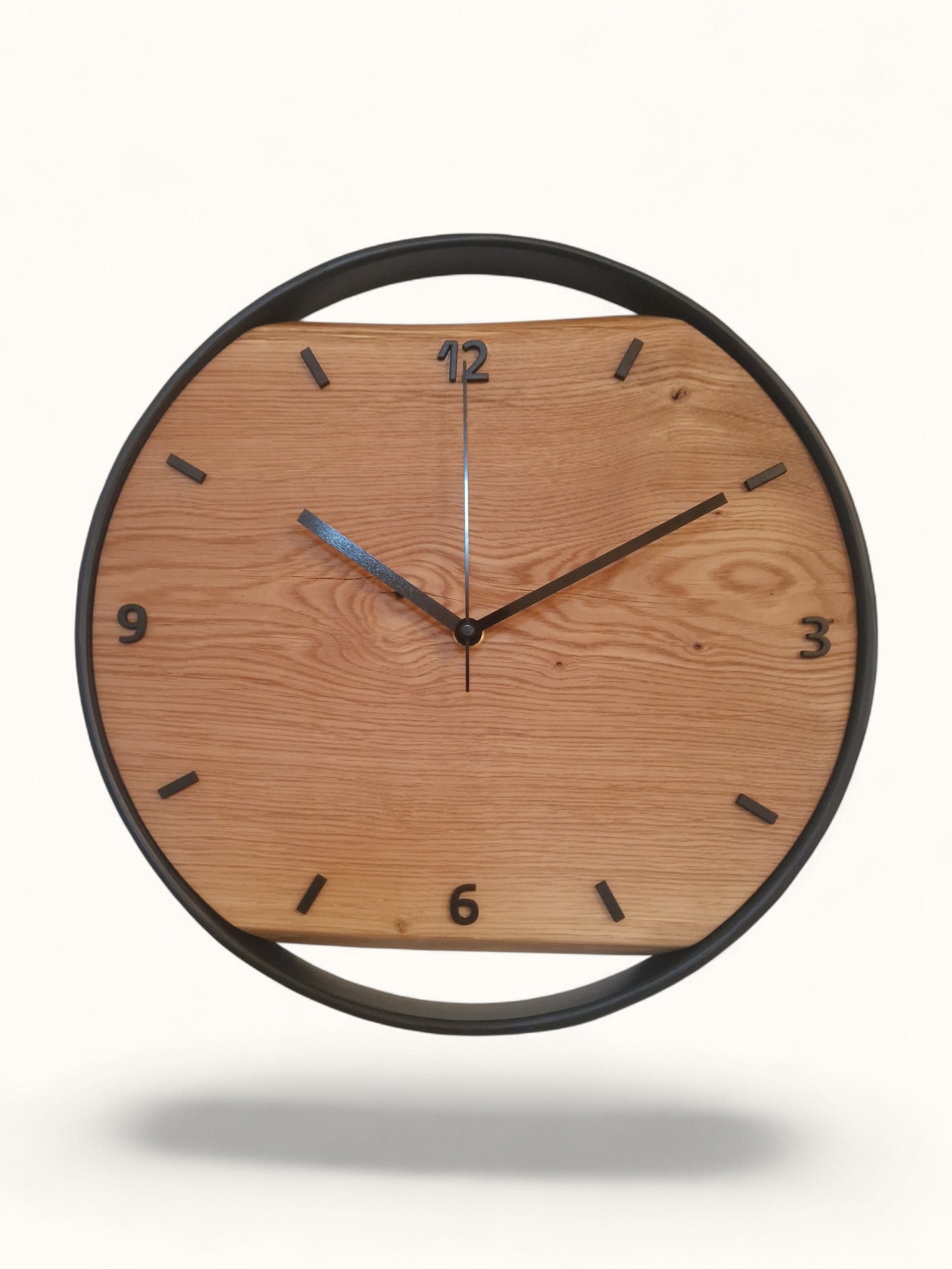 Wanduhr Eiche mit Ziffern - 35cm