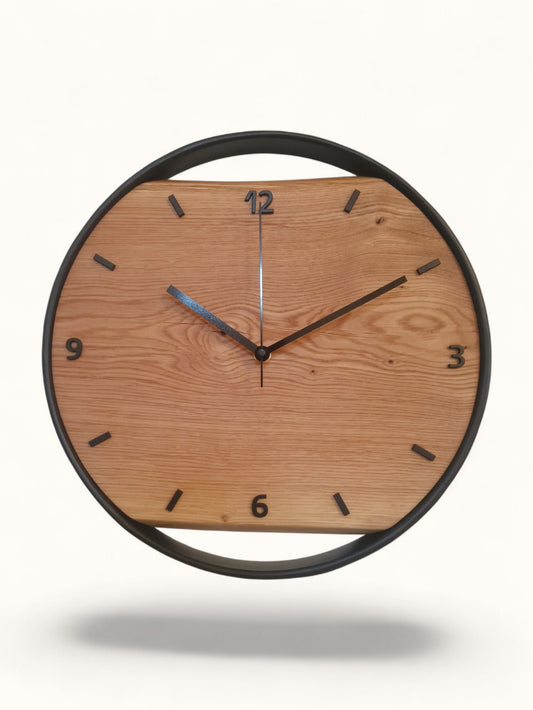 Wanduhr Eiche mit Ziffern - 35cm